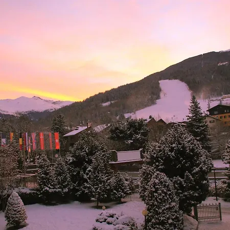 缪布勒滑雪运动酒店 酒店 3*